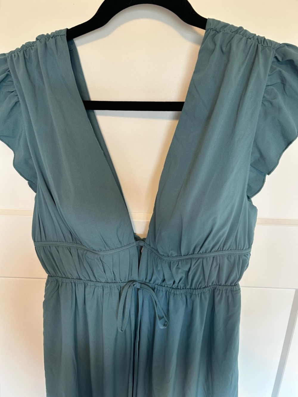 HALARA Breezeful™ Dusty Sage V-Neck Midi Dress - Size S NWT - Picture 6 of 7